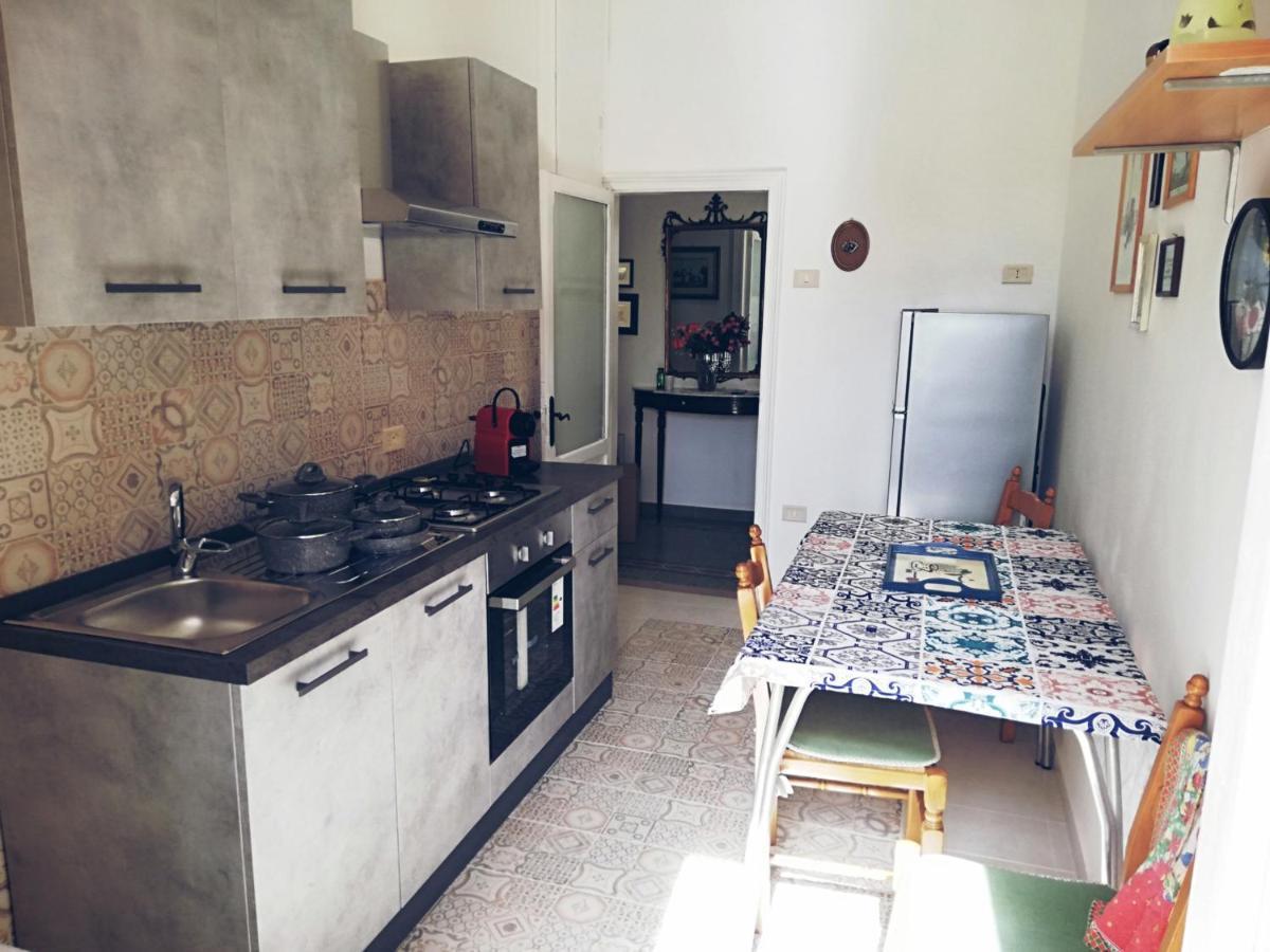 Appartamento Dimora De Rossi Bari Esterno foto